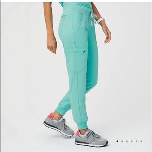 Fresh Aqua Figs jogger scrubs